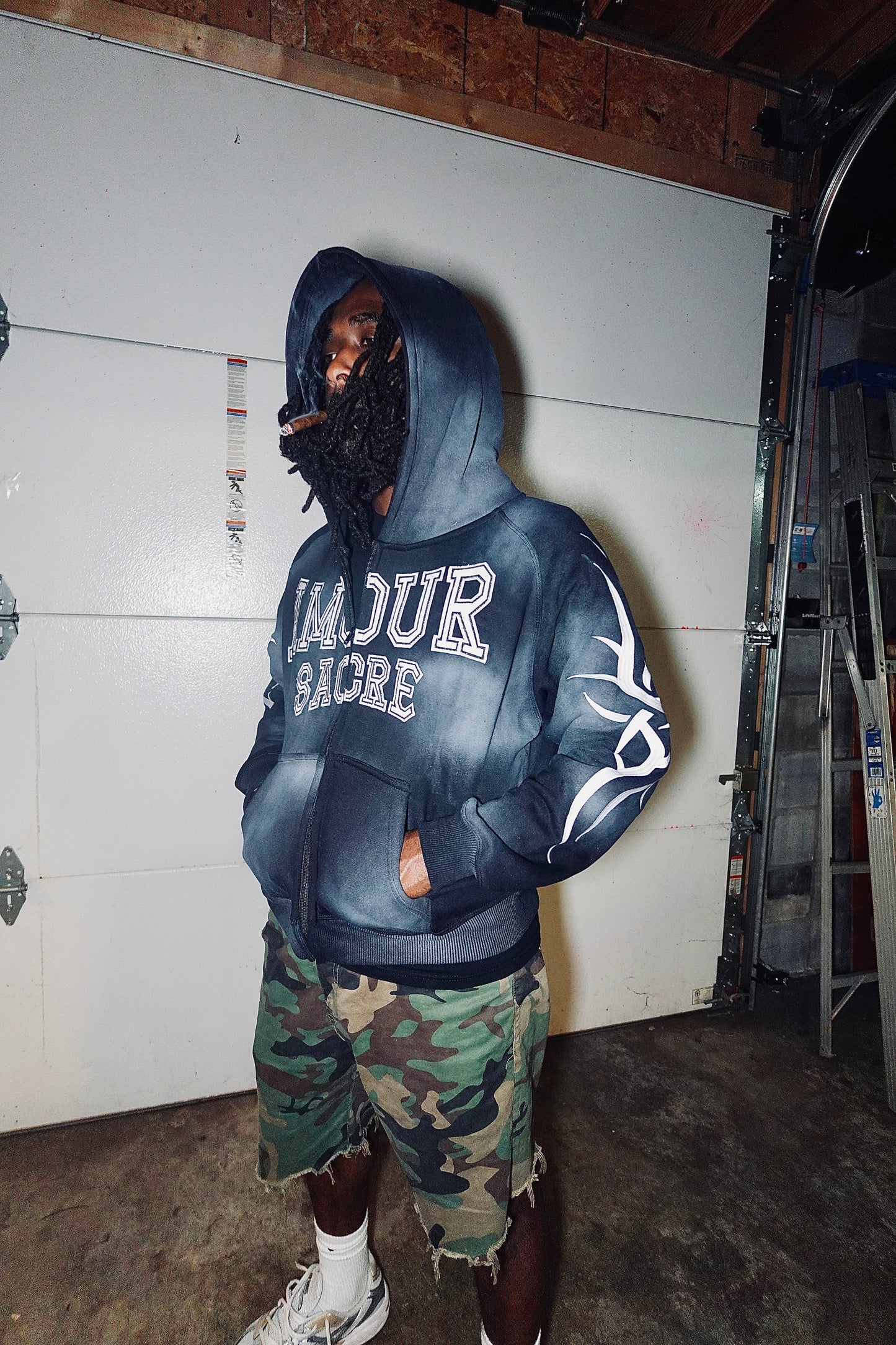"Onyx" Essential Zipup